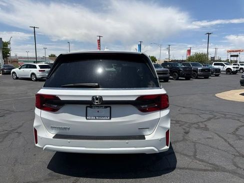 Used 2025 Honda Odyssey Touring image 8