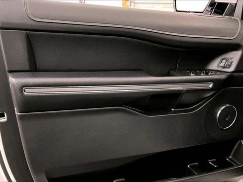 Certified 2024 Ford Expedition Max XLT image 22