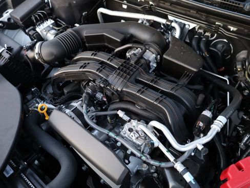 Used 2025 Subaru Outback Premium w/ Popular Package #1A image 23