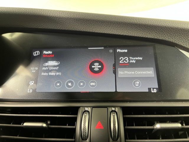 Used 2026 Alfa Romeo Giulia AWD w/ Driving Assist Package image 28