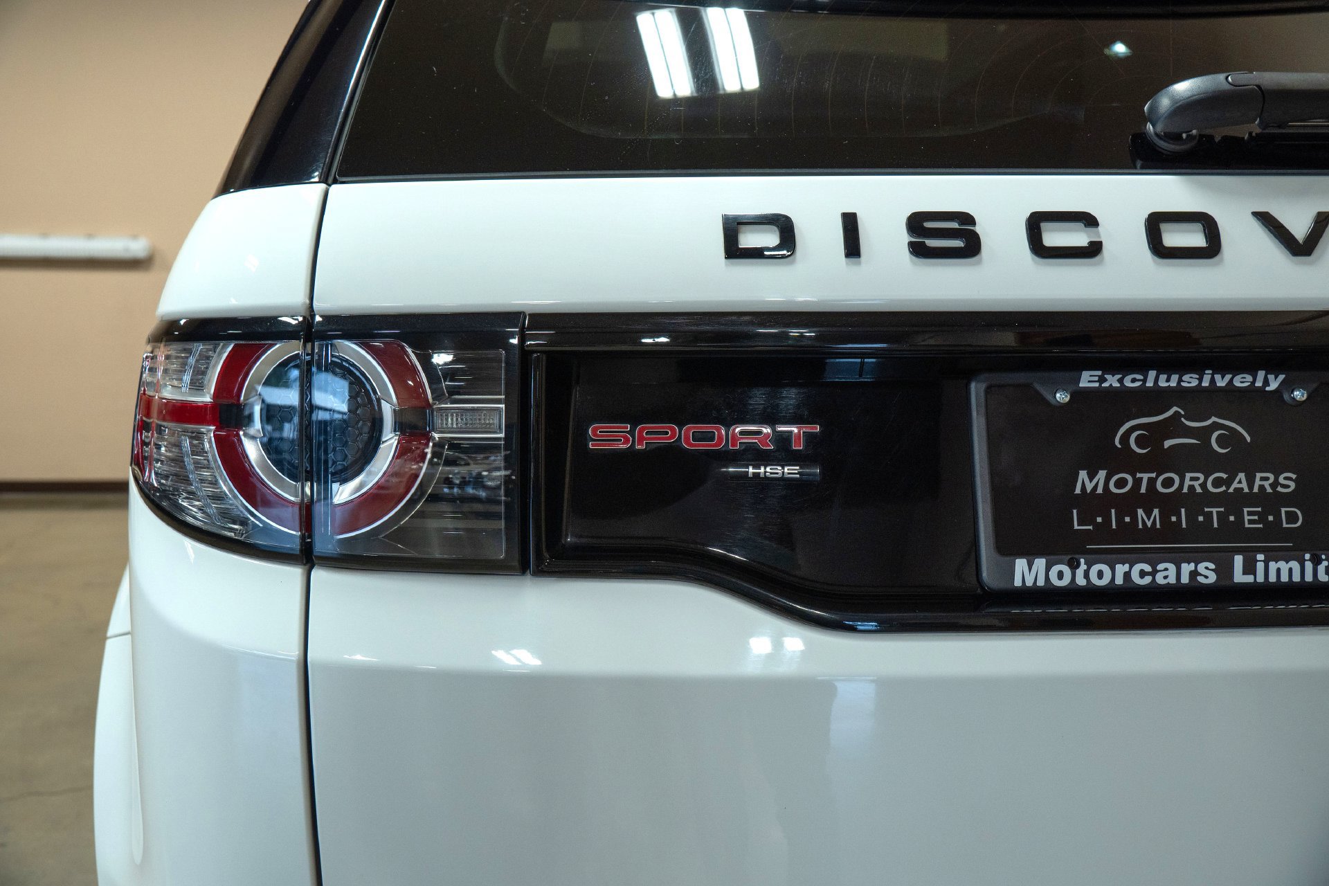 Used 2019 Land Rover Discovery Sport HSE Luxury AWD/4WD image 14