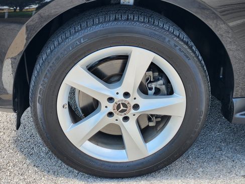 Used 2019 Mercedes-Benz GLE 400 4MATIC image 30