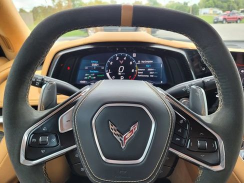 Used 2021 Chevrolet Corvette Stingray Premium Cpe w/ Z51 Performance Package RWD image 22