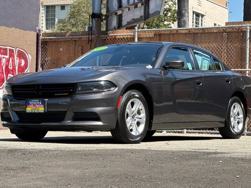 Used 2022 Dodge Charger SXT w/ Leather Interior Group RWD image 8