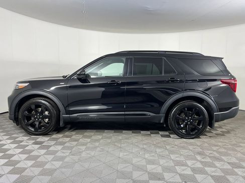Used 2023 Ford Explorer ST-Line w/ Class IV Trailer Tow Package AWD/4WD image 9