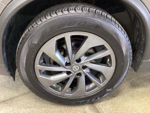 Used 2016 Nissan Rogue SL w/ SL Premium Package AWD/4WD image 10