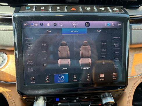 Used 2023 Jeep Grand Cherokee Summit AWD/4WD image 23