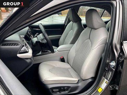 Certified 2024 Toyota Camry SE image 8