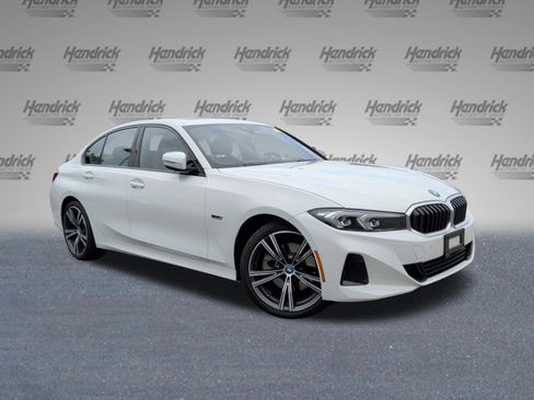 Certified 2023 BMW 330e w/ Premium Package RWD image 2