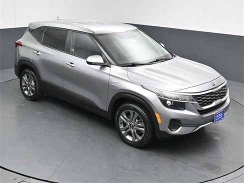 Used 2021 Kia Seltos LX image 44