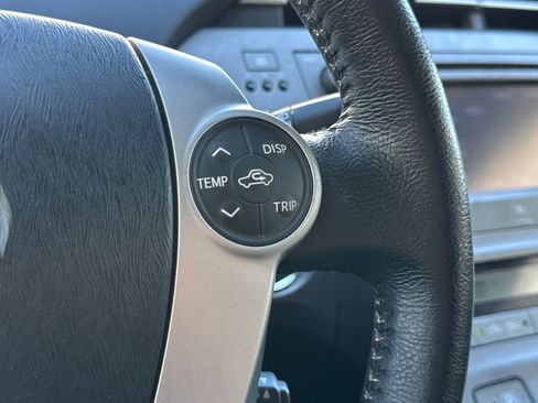 Used 2015 Toyota Prius Four FWD image 36