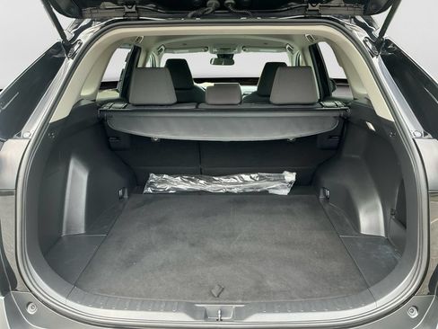 Used 2024 Toyota RAV4 XLE FWD image 17