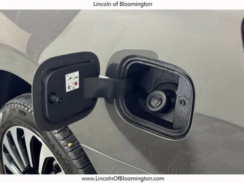 Used 2024 Lincoln Navigator L Black Label image 18