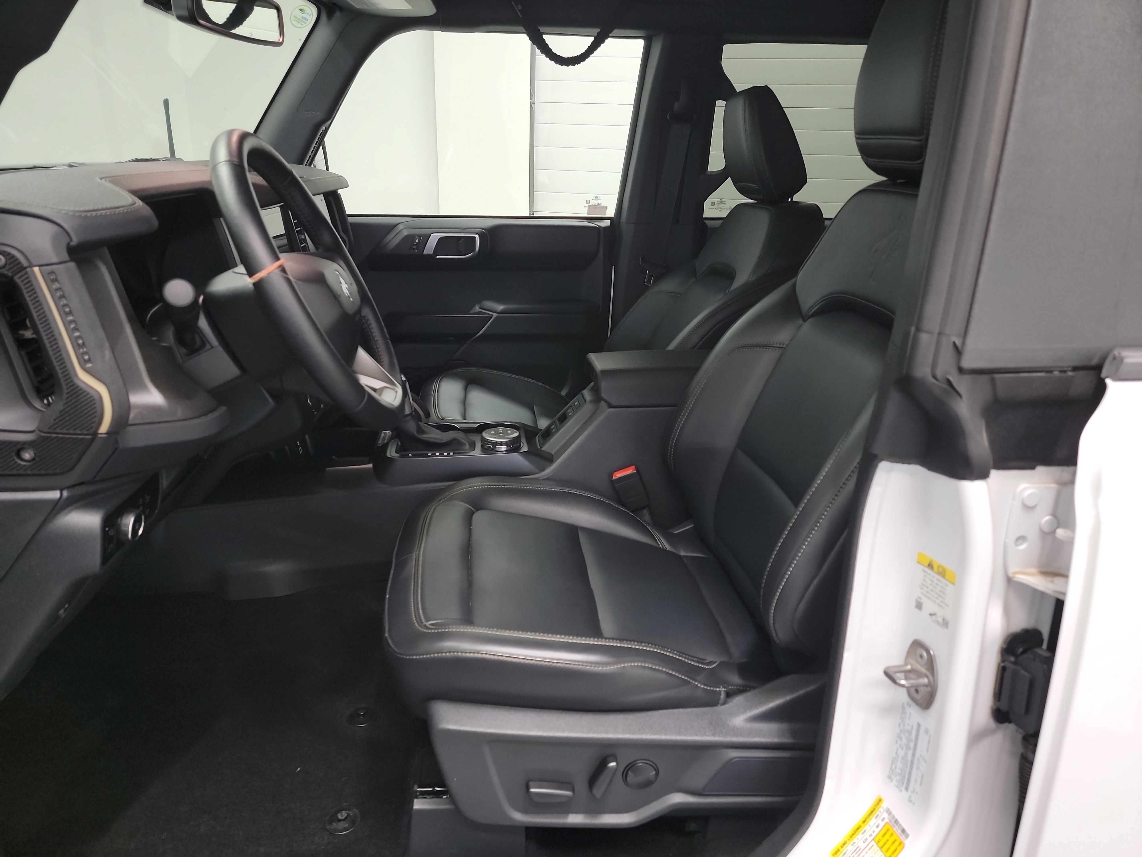 Used 2025 Ford Bronco Badlands AWD/4WD image 12
