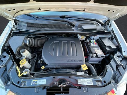 Used 2019 Dodge Grand Caravan SXT FWD image 30