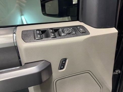 Used 2022 Ford F350 XLT w/ XLT Premium Package image 14