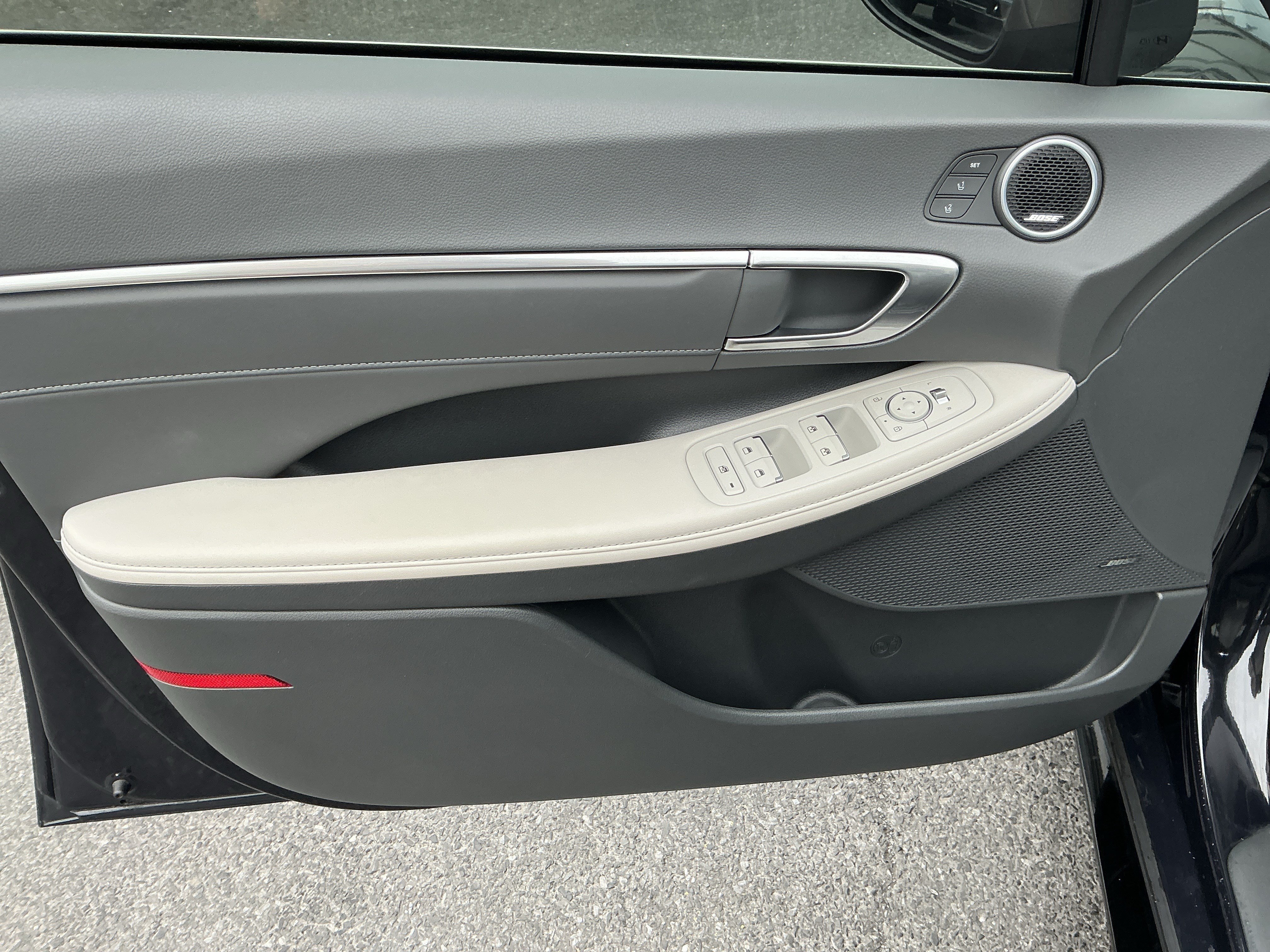 Used 2023 Hyundai Sonata Limited FWD image 13