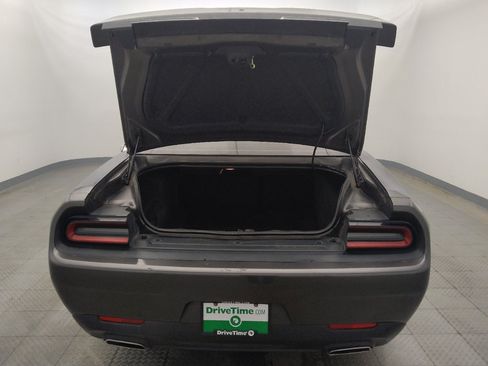 Used 2021 Dodge Challenger SXT w/ Driver Convenience Group RWD image 29