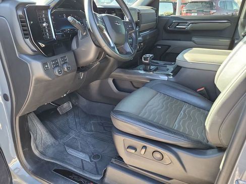 Used 2024 Chevrolet Silverado 1500 ZR2 image 13