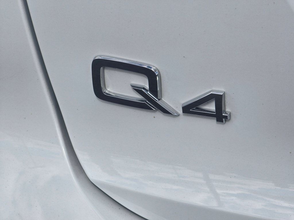 Used 2023 Audi Q4 e-tron Prestige AWD/4WD image 34