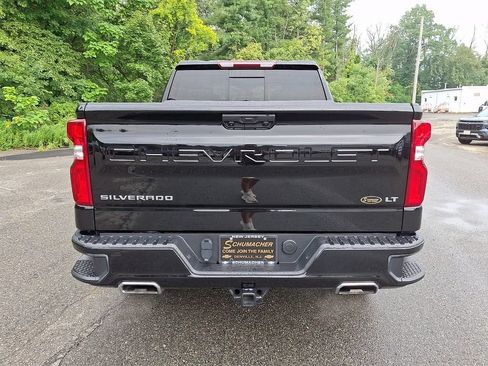 Used 2024 Chevrolet Silverado 1500 LT Trail Boss w/ Convenience Package II AWD/4WD image 6
