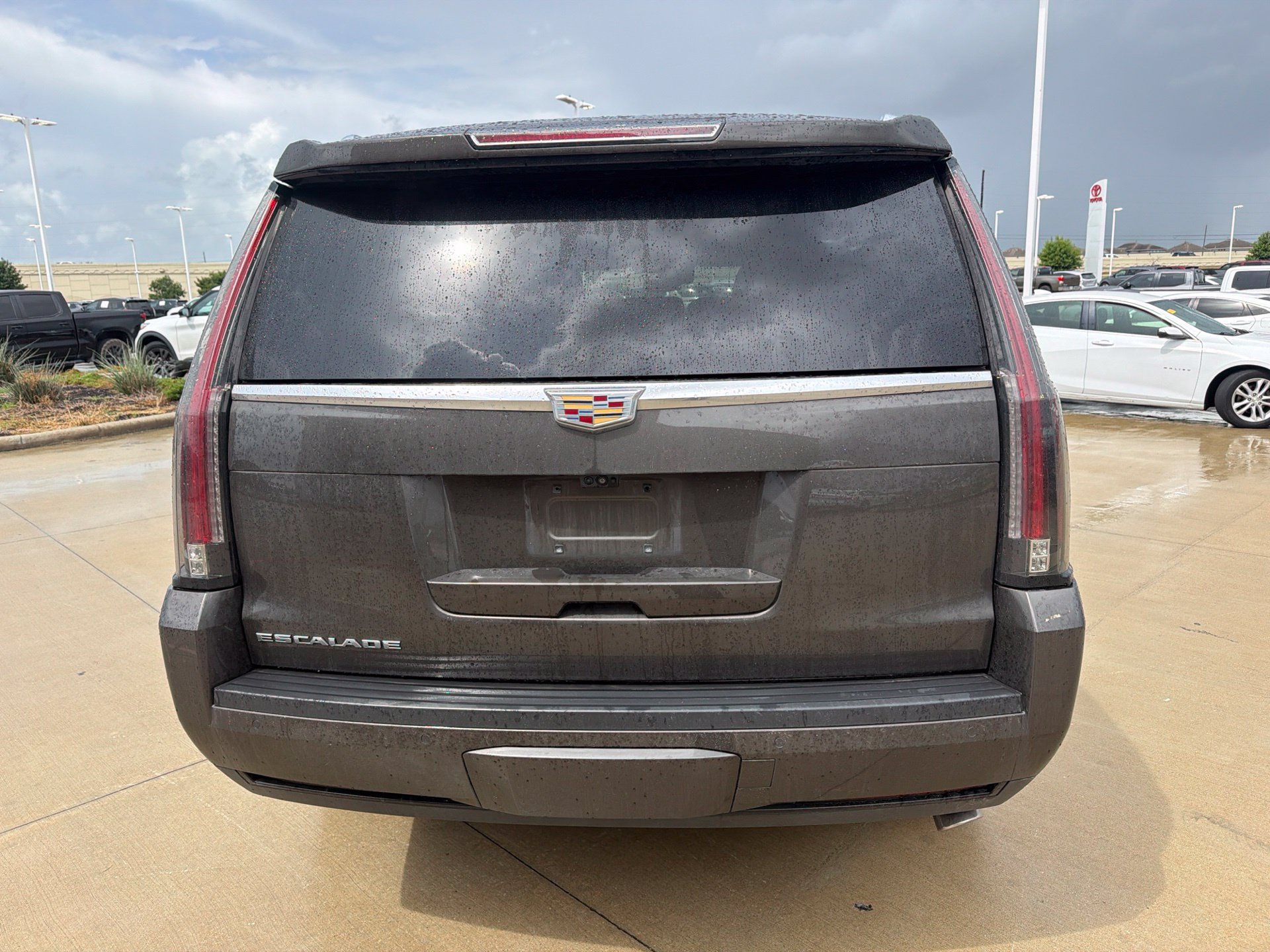 Used 2020 Cadillac Escalade Luxury AWD/4WD image 6