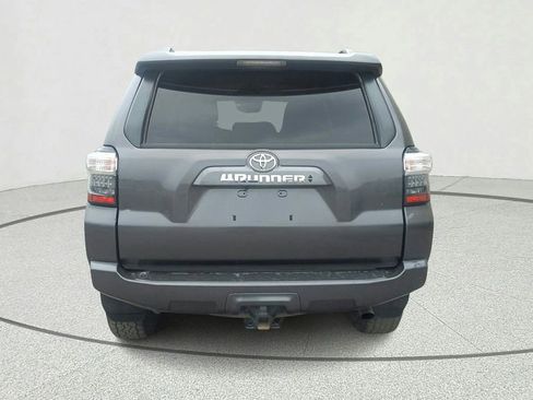 Used 2022 Toyota 4Runner SR5 RWD image 5