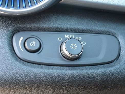 New 2026 Chevrolet Trax LT w/ Driver Confidence Package image 21