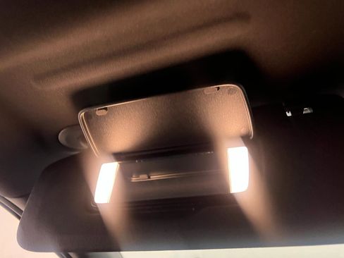 Used 2025 Chevrolet Equinox LT image 49