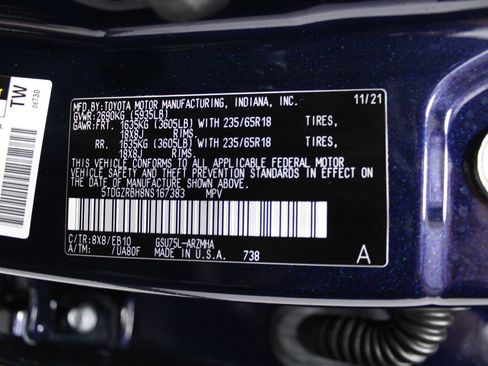 Used 2022 Toyota Highlander XLE AWD/4WD image 48