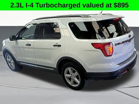 Used 2018 Ford Explorer XLT w/ Equipment Group 201A image 4