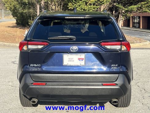 Used 2019 Toyota RAV4 XLE image 25