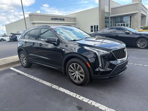 Used 2019 Cadillac XT4 Sport FWD image 1