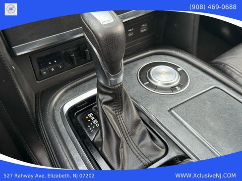 Used 2021 Nissan Armada SL w/ Midnight Edition Package image 18