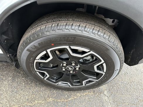 New 2025 Ford Bronco Sport Outer Banks image 11