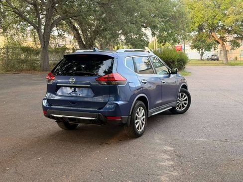 Used 2018 Nissan Rogue SV FWD image 5