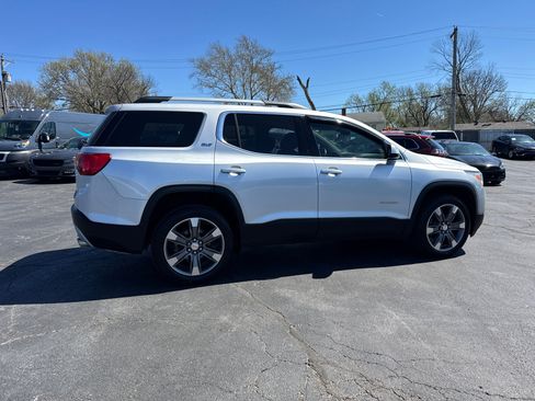 Used 2019 GMC Acadia SLT FWD image 4
