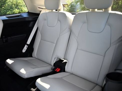 Used 2024 Volvo XC90 B6 Ultimate w/ Lounge Package AWD/4WD image 20