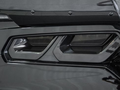 Used 2017 Chevrolet Corvette Z06 RWD image 6