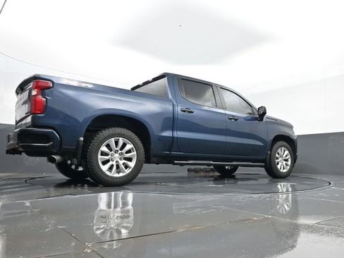 Used 2019 Chevrolet Silverado 1500 Custom w/ Custom Value Package AWD/4WD image 22
