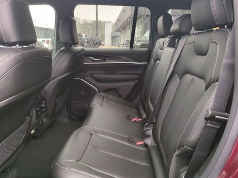 New 2026 Jeep Grand Cherokee Limited image 14