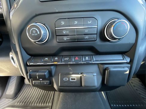 Used 2024 Chevrolet Silverado 1500 Custom image 34