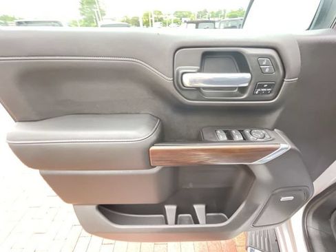 Used 2020 GMC Sierra 1500 SLT w/ SLT Premium Plus Package AWD/4WD image 10