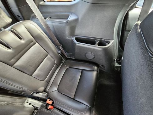 Used 2013 Ford Explorer XLT FWD image 36