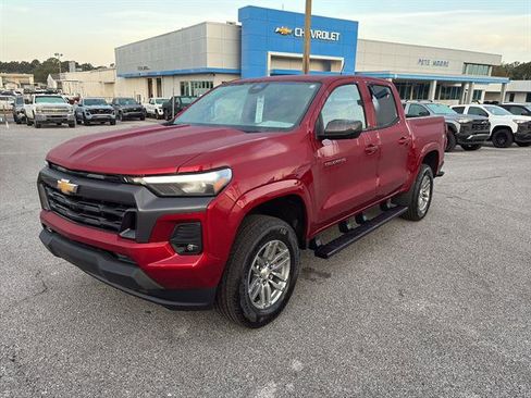 New 2026 Chevrolet Colorado LT w/ LT Convenience Package AWD/4WD image 3