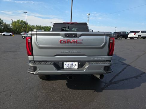 Certified 2024 GMC Sierra 3500 Denali w/ Denali Reserve Package AWD/4WD image 5