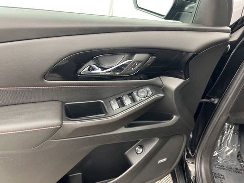 Used 2023 Chevrolet Traverse RS w/ LPO, Floor Liner Package AWD/4WD image 16