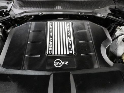 Used 2022 Land Rover Range Rover Sport SVR image 11
