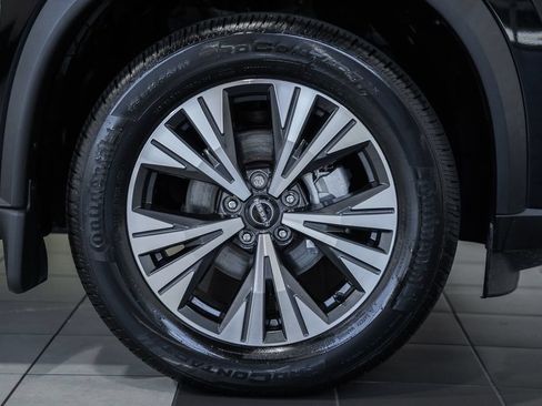 Used 2023 Nissan Rogue SV w/ SV Premium B Package AWD/4WD image 15