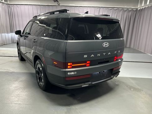 Used 2025 Hyundai Santa Fe SEL FWD image 5